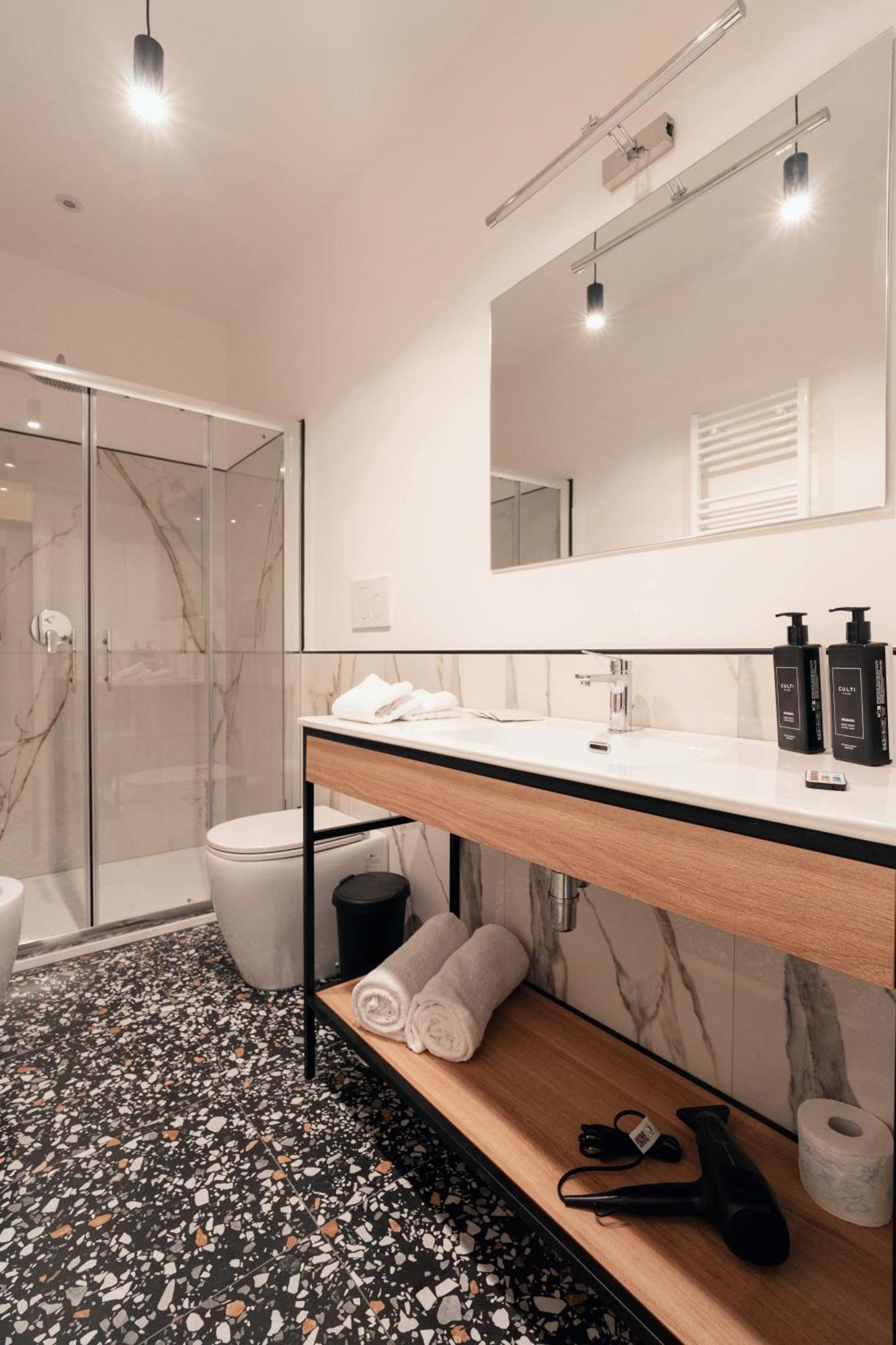 Naman Hotellerie - Monti